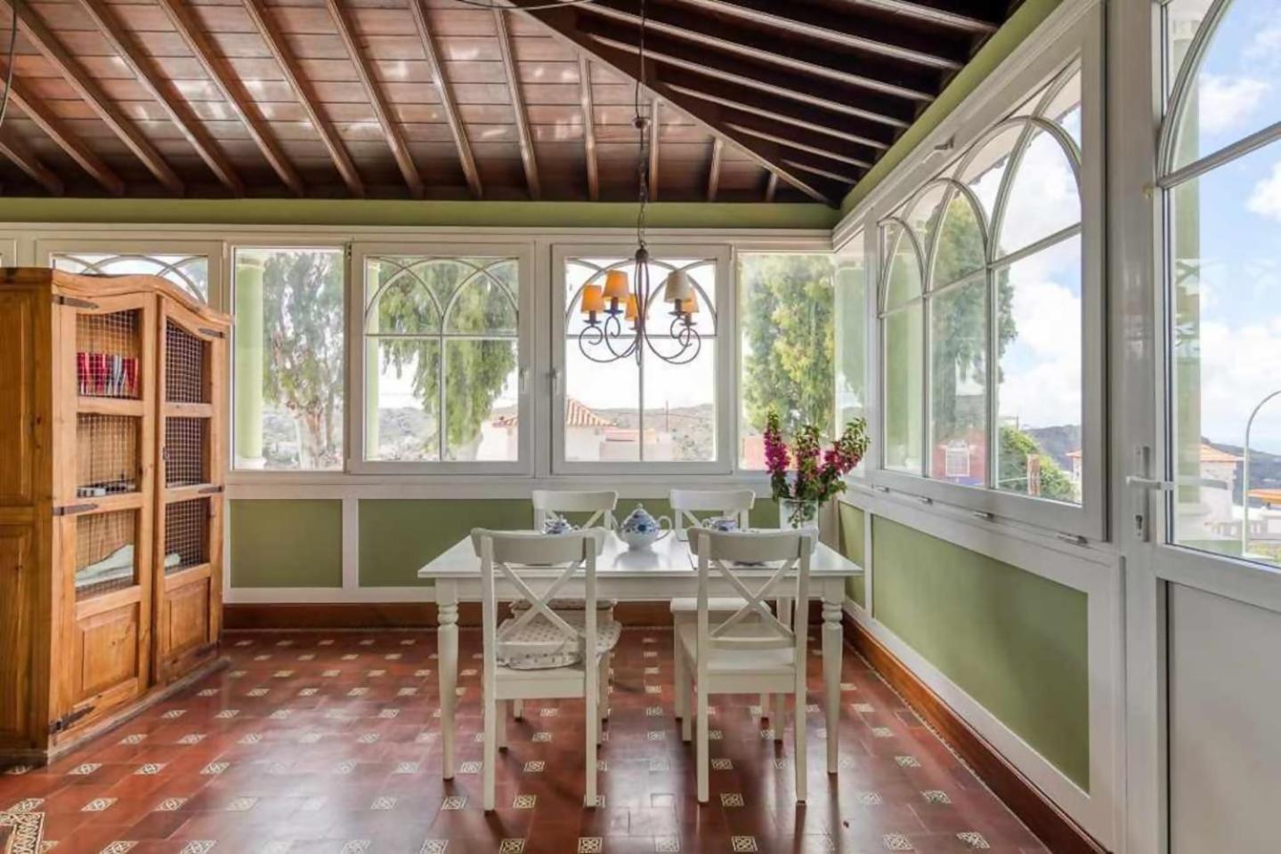 לאס פאלמס דה גראן קנאריה Amplia Villa De Lujo Con Piscina Climatizada מראה חיצוני תמונה